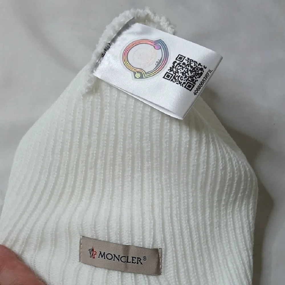 Moncler White Ribbed Beanie